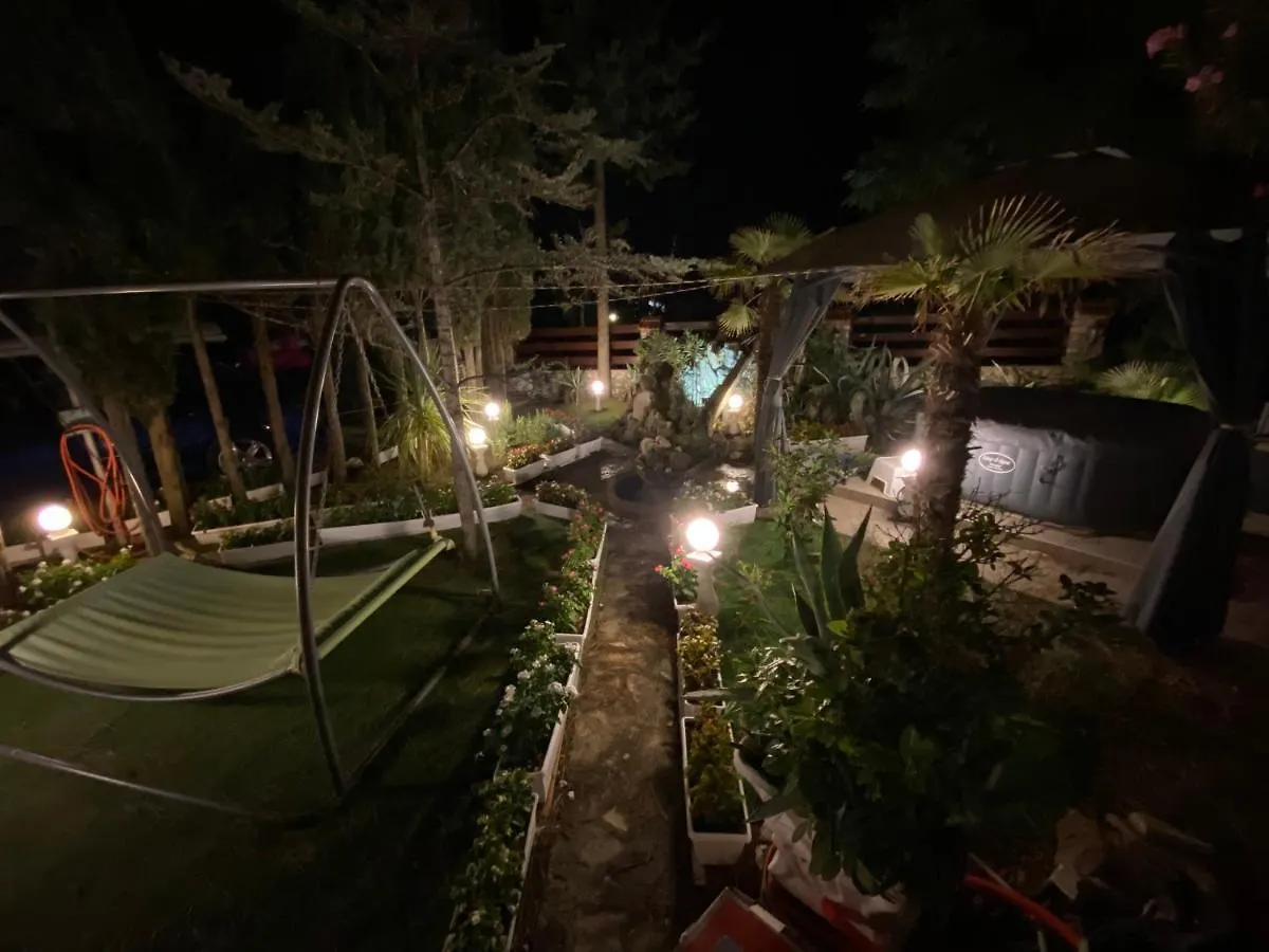 Villa Dalibor wellness, 2 jacuzzies, sauna, parking, grill, observatory, Mediterranean garden Nin Kroatië
