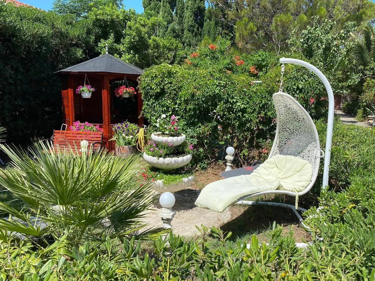 Apartments And Bungalows Vila Dalibor Nin