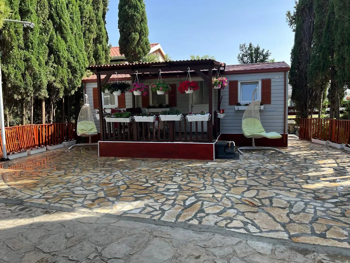 Apartments And Bungalows Vila Dalibor Nin