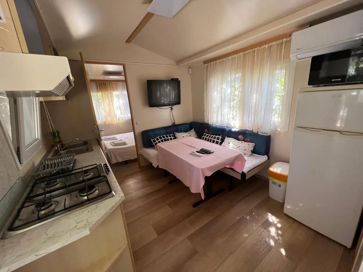 Apartments And Bungalows Vila Dalibor Nin Croatia